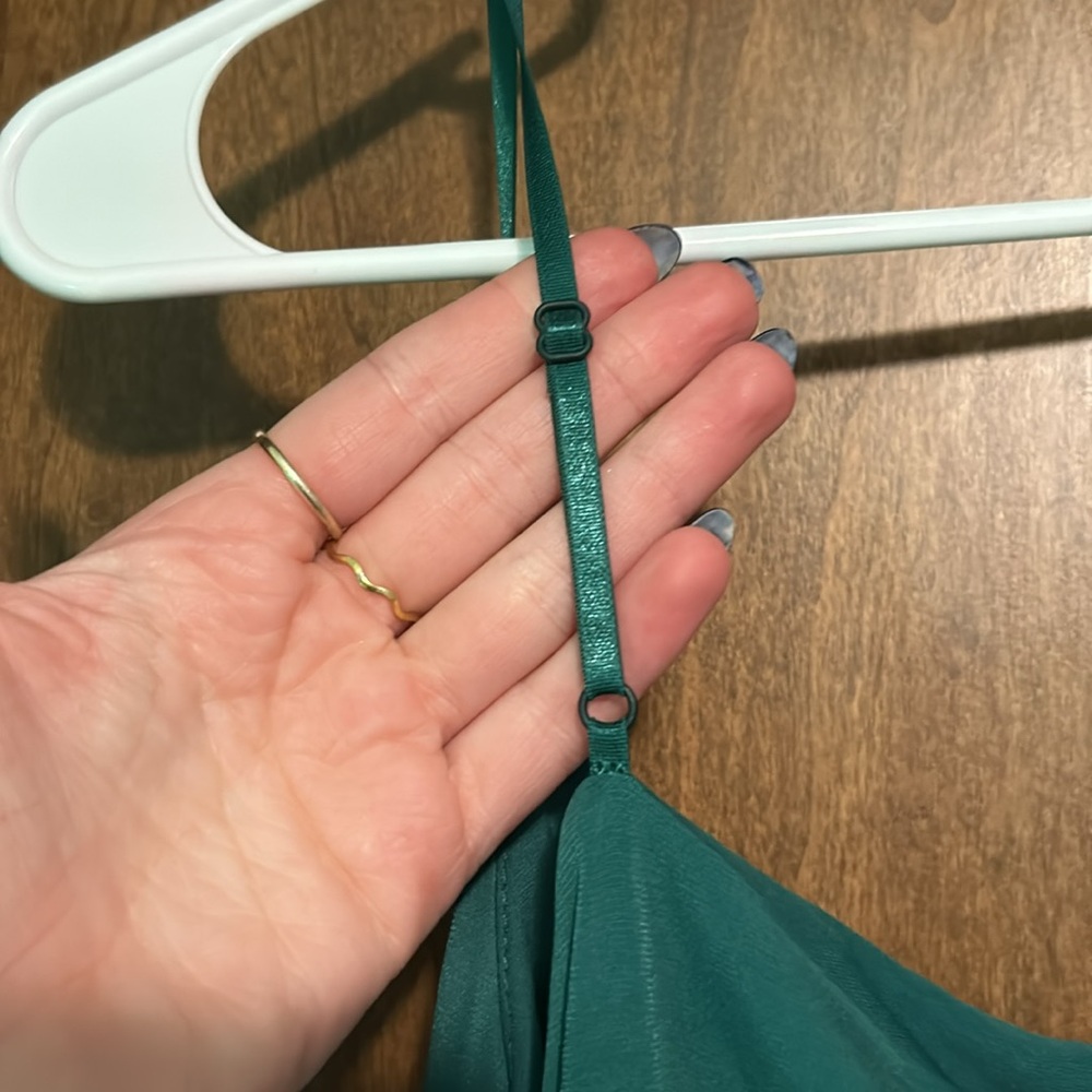 Emerald Green homecoming dress - Picture 3 of 5